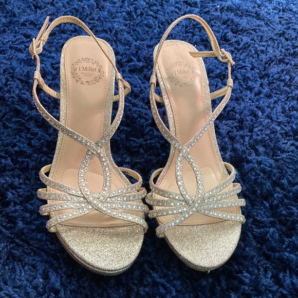 Sparkly gold heels - Picture 4 of 5